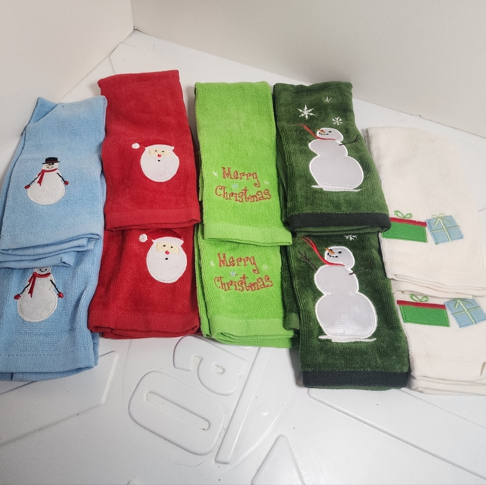 10 - Festive Christmas Finger Towels